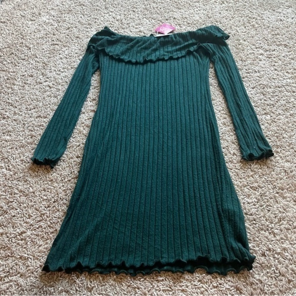 NWT Heart Hips Emerald Green Off Shoulder Ribbed Sweater Dress Medium - Picture 3 of 9
